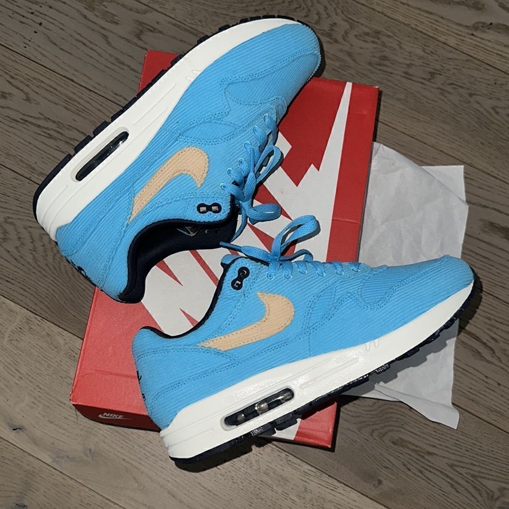 Nike Airmax 1 Premium Corduroy Baltic Blue/Gridiron/Sail/Sesame. Worn once. - Picture 10 of 16